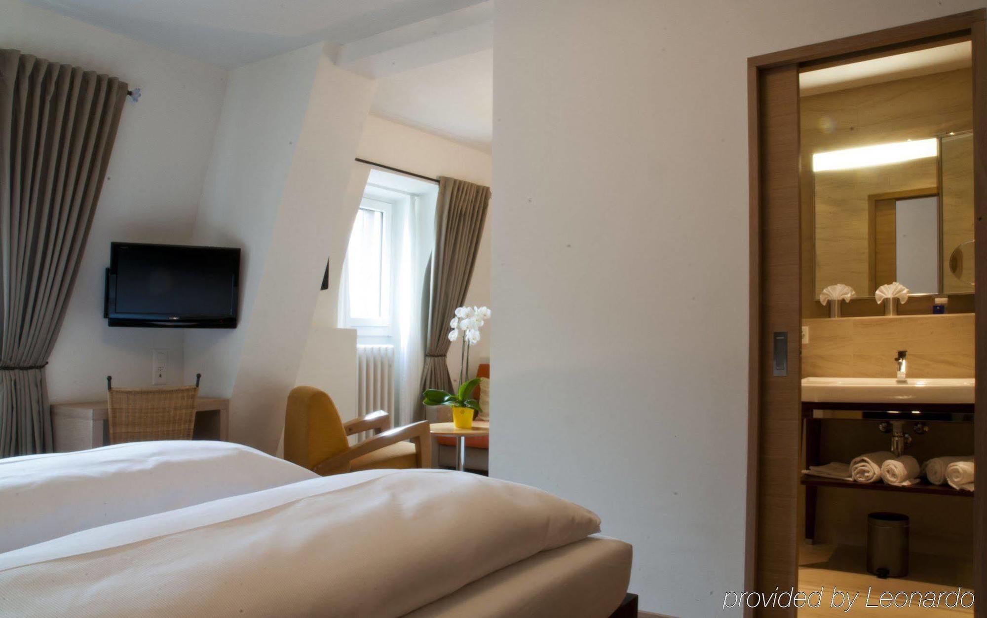 Hotel Belvedere Scuol Camera foto
