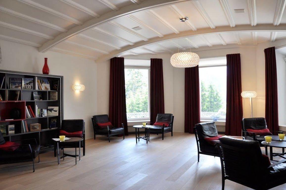 Hotel Belvedere Scuol Interno foto